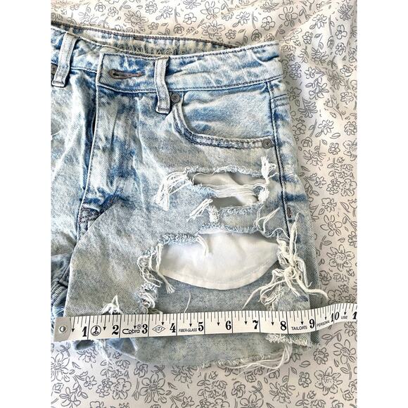 American Eagle Distressed Denim Shorts Light Wash Sz 0 - Picture 7 of 7